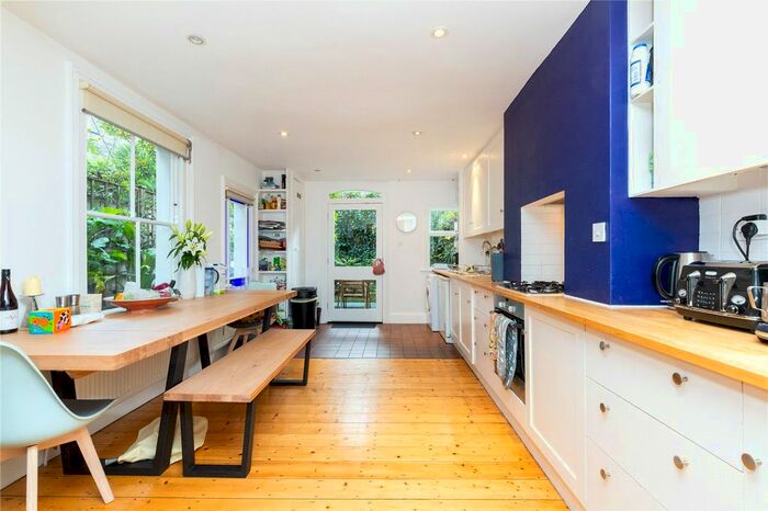 3 Bedroom Terraced House To Rent In Witherington Road, Highbury, Islington, London, N5