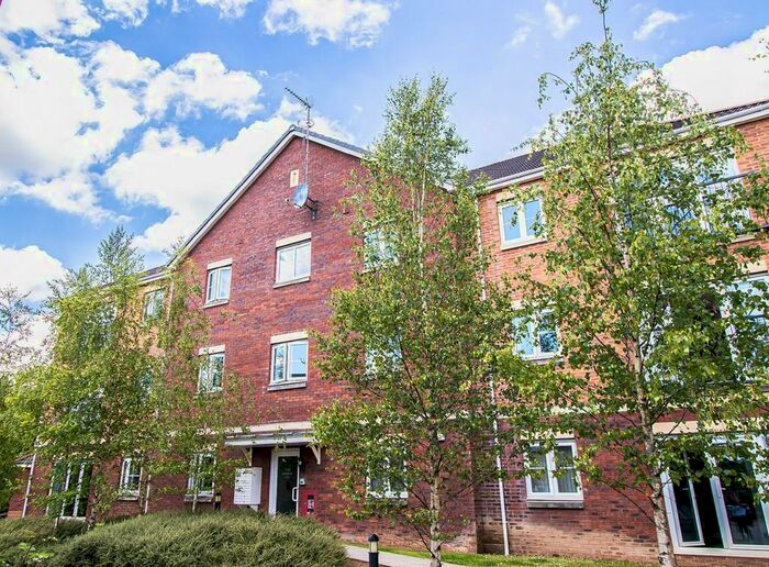 2 Bedroom Apartment To Rent In Meadow Way, Tyla Garw, CF72