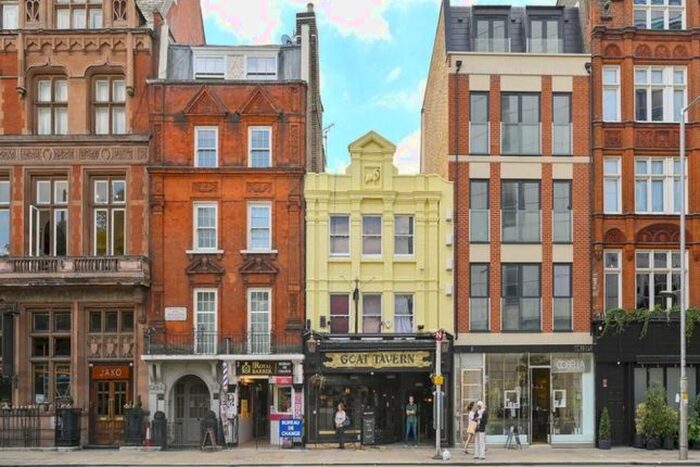 Studio To Rent In Kensington High Street, London, W8