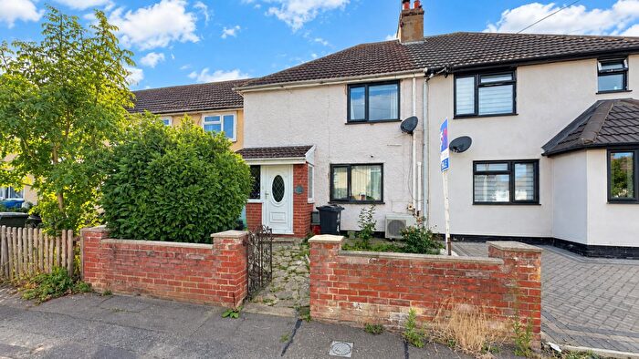 3 Bedroom Terraced House For Sale In Grove Avenue, Walton-on-the- Naze, CO14
