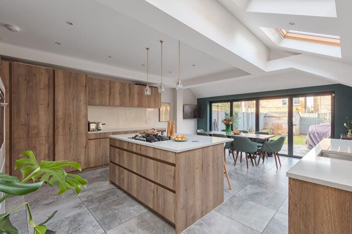 5 Bedroom Terraced House For Sale In Ivydale Road, London, SE15