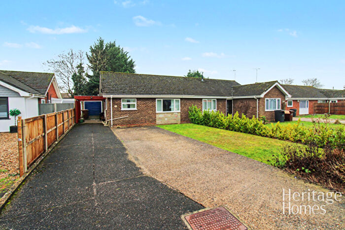 2 Bedroom Bungalow For Sale In Kennedy Close, Dereham, Norfolk, NR19