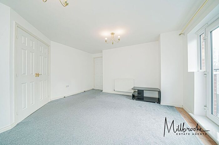 2 Bedroom Flat For Sale In Everside Close, Worsley, M28