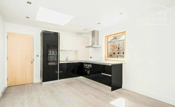 1 Bedroom Flat To Rent In Paragon Road, Hackney, E9