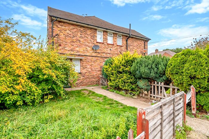 2 Bedroom Maisonette For Sale In Langley Road, Welling, DA16
