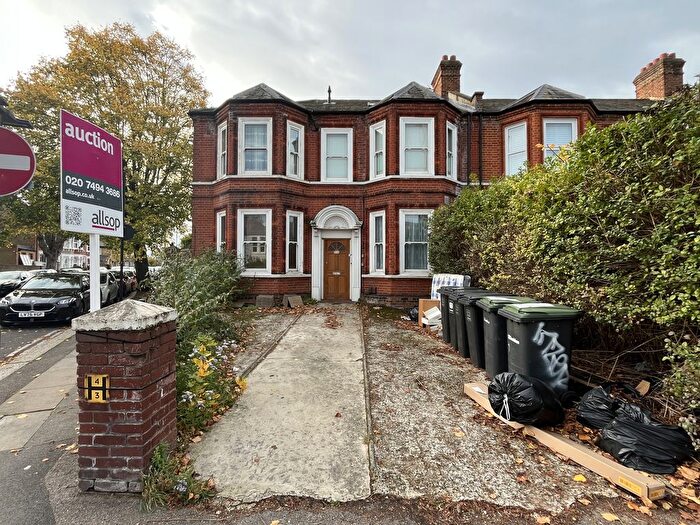 1 Bedroom Flat For Sale In Flat, Hither Green Lane, London, SE13