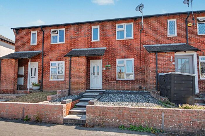 3 Bedroom Terraced House For Sale In Glen Road, Woolston, SO19