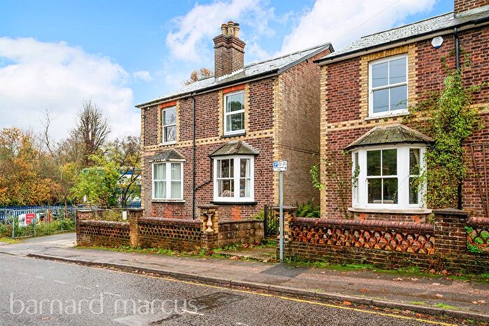 2 Bedroom Semi Detached House For Sale In Lincoln Road, Dorking, RH4