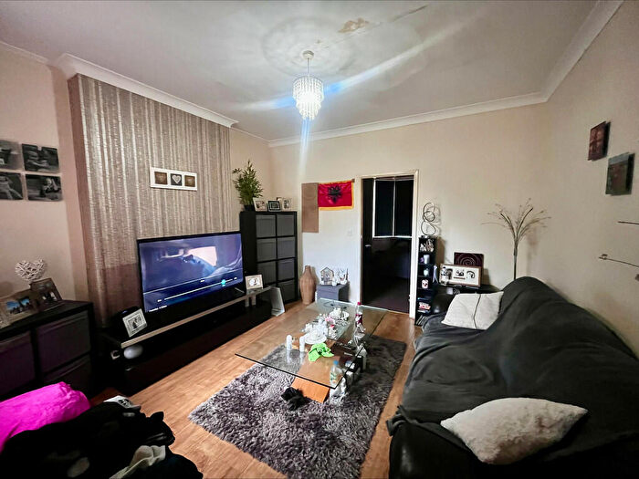 2 Bedroom Semi-Detached House For Sale In Lime Grove, Stapleford, Nottingham, NG9