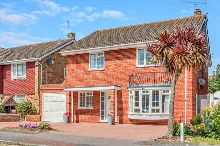 4 Bedroom Detached House For Sale In Lodwick, Shoeburyness, SS3