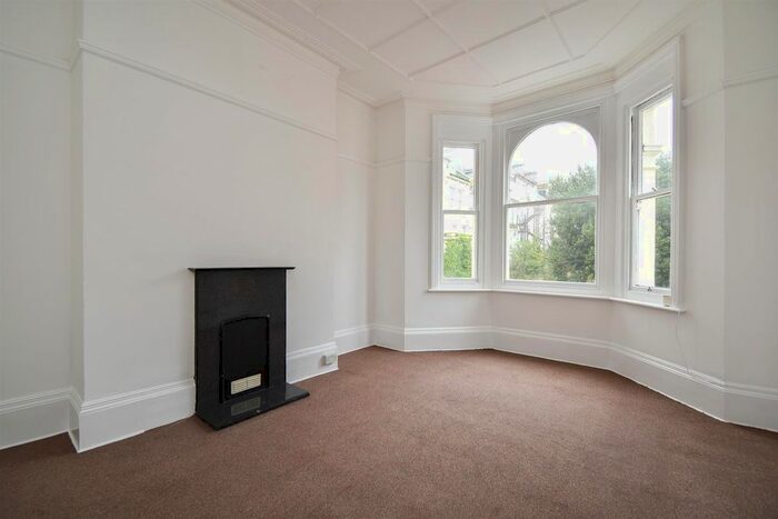 2 Bedroom Flat To Rent In Rothsay Road, St. Leonards-On-Sea, TN38