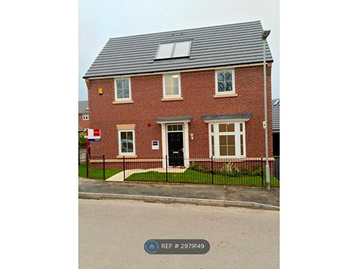 4 Bedroom Detached House To Rent In Sutton Avenue, Newcastle-Under-Lyme, ST5