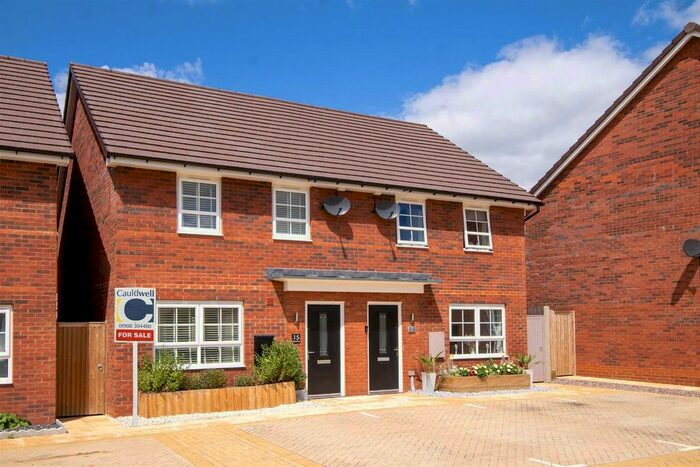 3 Bedroom Semi-Detached House To Rent In Sabina Close, Fairfields, Milton Keynes, MK11