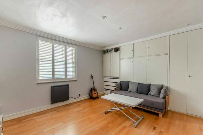 Studio To Rent In King's Road, Chelsea, London, SW3