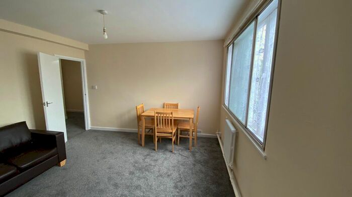 1 Bedroom Flat To Rent In Byron Road, Harrow, HA1