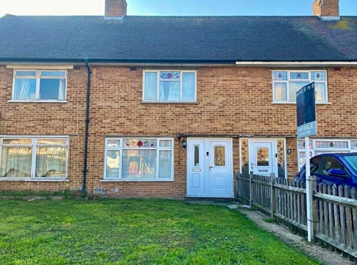 2 Bedroom Terraced House For Sale In Elsinge Road, Enfield, EN1