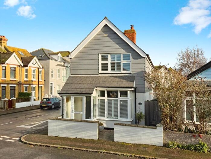 3 Bedroom Detached House For Sale In Victoria Road, Hythe, CT21