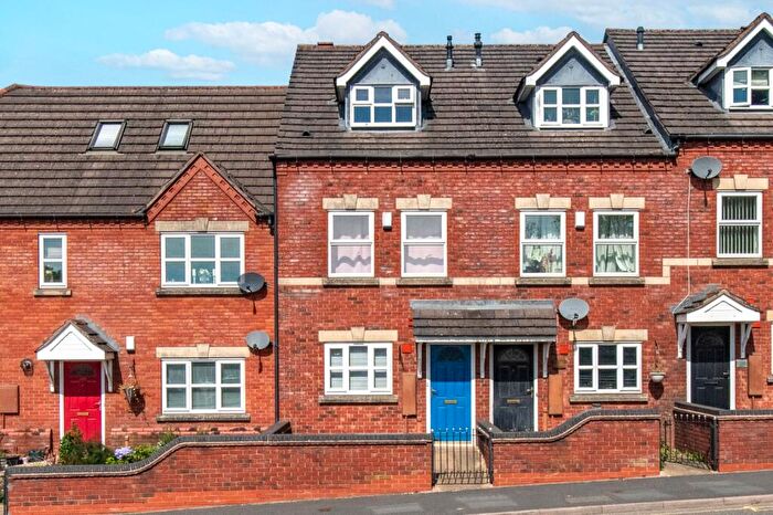3 Bedroom Terraced House For Sale In Hagley Road, Halesowen, West Midlands, B63