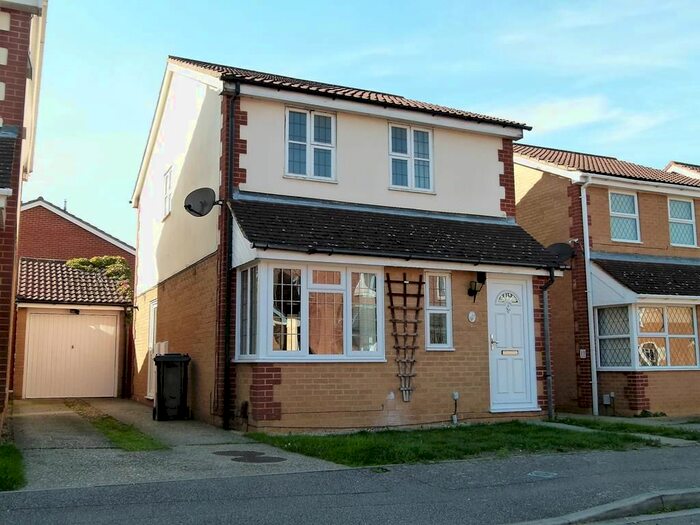 3 Bedroom Detached House To Rent In Canterbury Rd, Flitwick, MK45