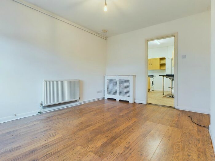 1 Bedroom Flat To Rent In Worting Road, Town Centre, Basingstoke, RG21