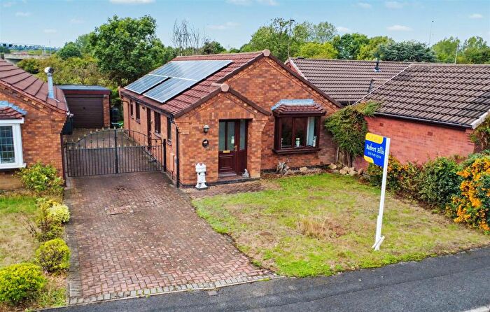 3 Bedroom Detached Bungalow For Sale In Roehampton Drive, Trowell, Nottingham, NG9