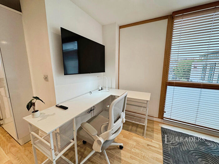 1 Bedroom Apartment To Rent In Boulevard House, BN1