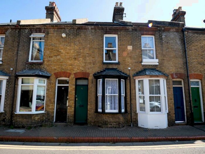 2 Bedroom House To Rent In St Peters Grove, Canterbury, Kent, CT1