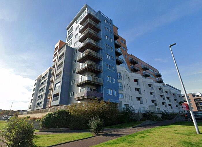 2 Bedroom Flat To Rent In Heron Place, Edinburgh, EH5