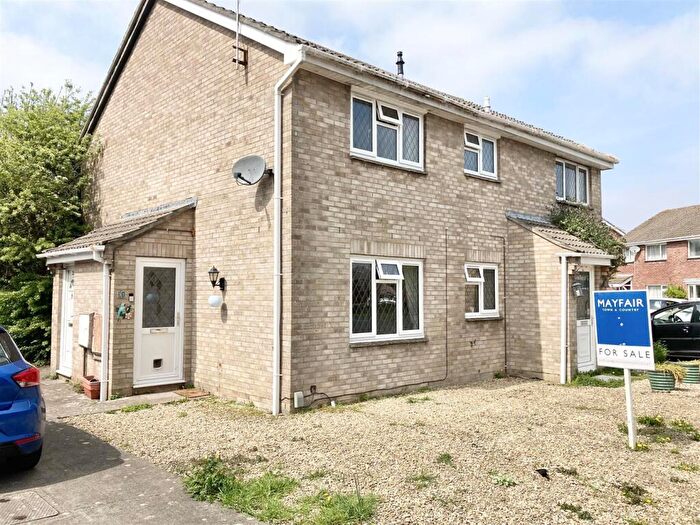 1 Bedroom House For Sale In Oakley, Clevedon, BS21