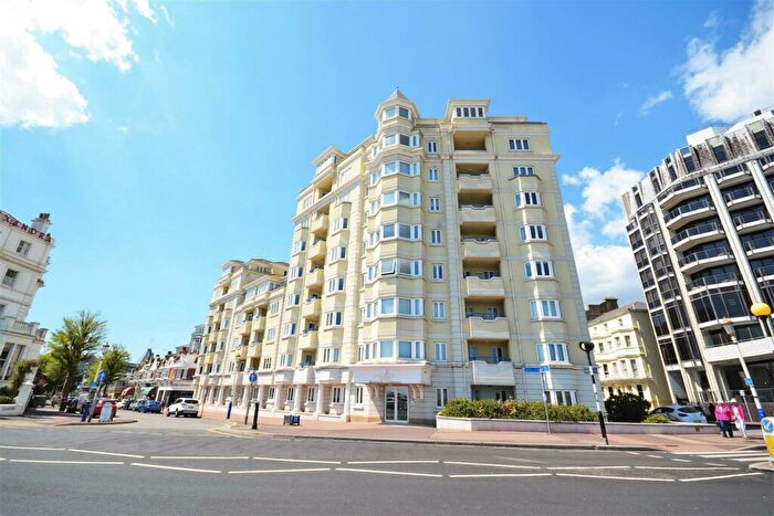 2 Bedroom Flat To Rent In Grand Parade, Eastbourne, BN21