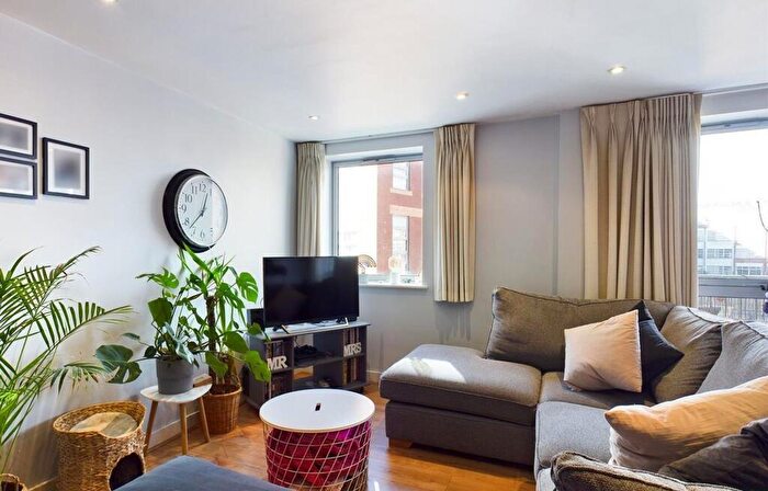 2 Bedroom Apartment To Rent In Hall Street, Birmingham, B18