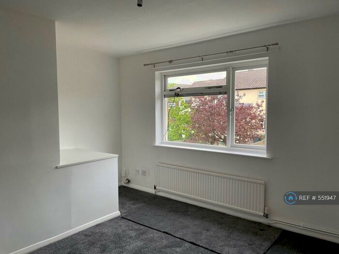 3 Bedroom Terraced House To Rent In Deer Hill Court, Holmfirth, HD9