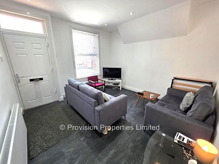 4 Bedroom Terraced House To Rent In Beamsley Mount, Hyde Park, Leeds, LS6