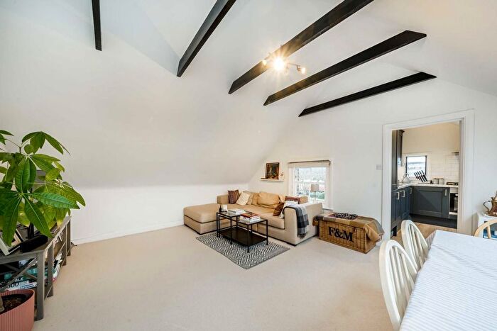 1 Bedroom Flat For Sale In Dryburgh Road, London, SW15