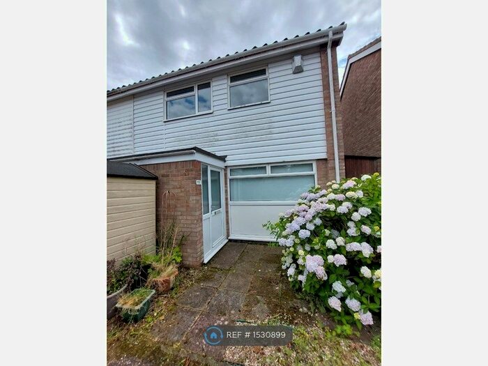 3 Bedroom Semi-Detached House To Rent In Orchard Way, Wymondham, NR18