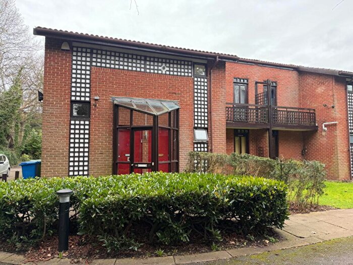 Studio To Rent In Spinney Gardens, London, SE19