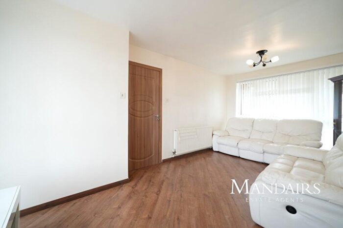 2 Bedroom Flat For Sale In Kesteven Walk, Peterborough, PE1