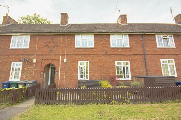 1 Bedroom Flat To Rent In Montrose Avenue, Edgware, HA8