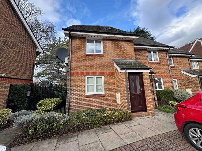 2 Bedroom Flat To Rent In St. Marys View, King Street, Watford, WD18