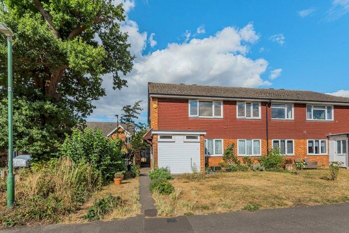 2 Bedroom Apartment To Rent In Pages Orchard, Sonning Common, Oxfordshire, RG4