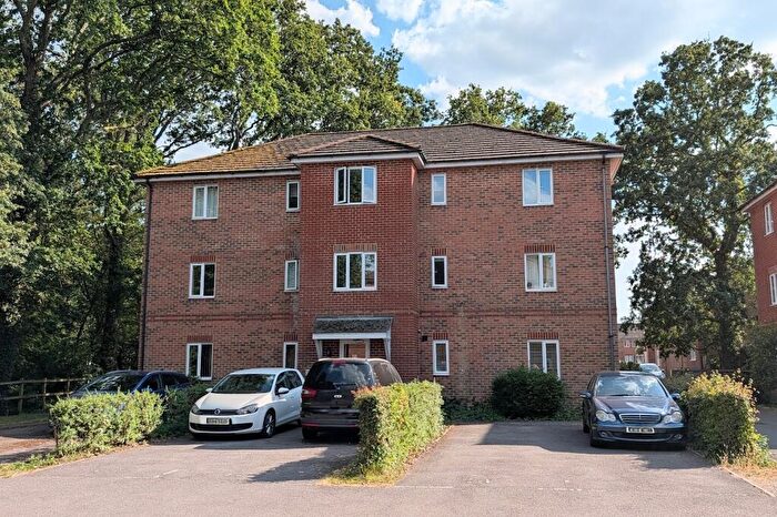 2 Bedroom Apartment For Sale In Coppice View, Whiteley, PO15