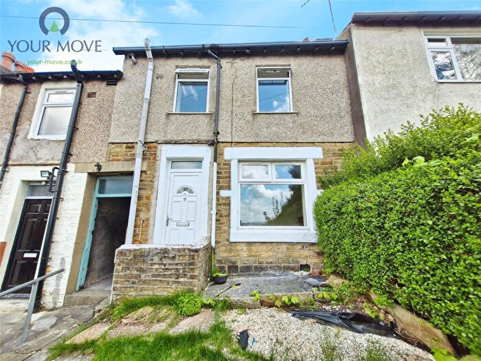 3 Bedroom Terraced House To Rent In Park Lane, Keighley, West Yorkshire, BD21