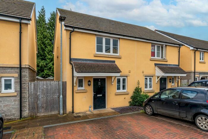 2 Bedroom Semi-Detached House For Sale In Field View, Sherston, Malmesbury, SN16