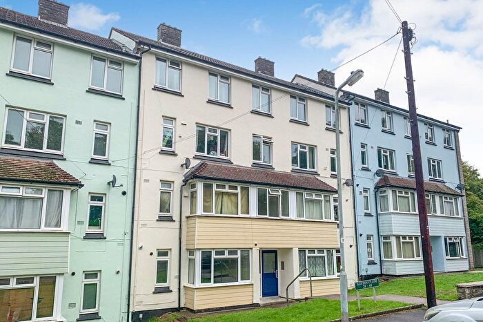 1 Bedroom Flat For Sale In Austin Close, Frome, BA11