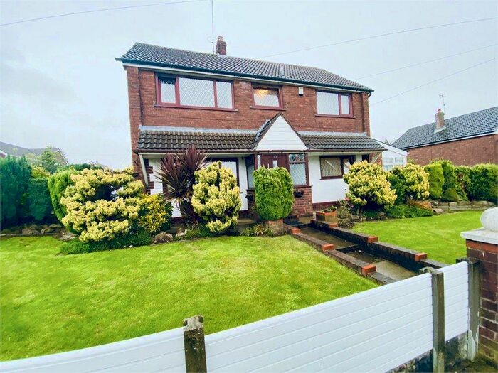 3 Bedroom Detached House To Rent In Randale Drive, Bury, BL9