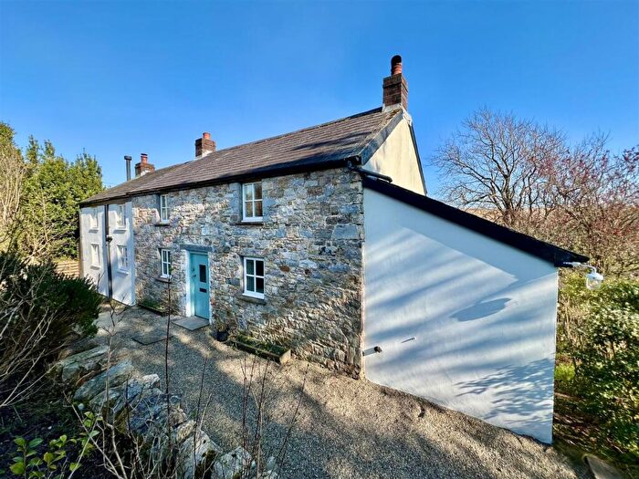 3 Bedroom Detached House For Sale In Llandyfan, Ammanford, SA18