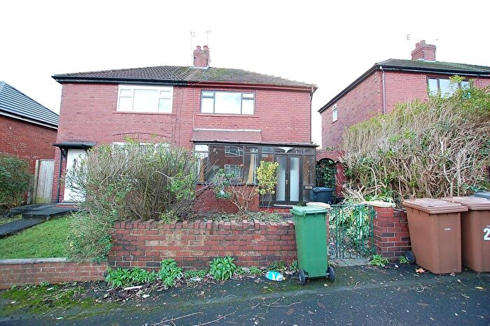 2 Bedroom Semi Detached House For Sale In Waterloo Street, Ashton-Under-Lyne, Greater Manchester, OL6