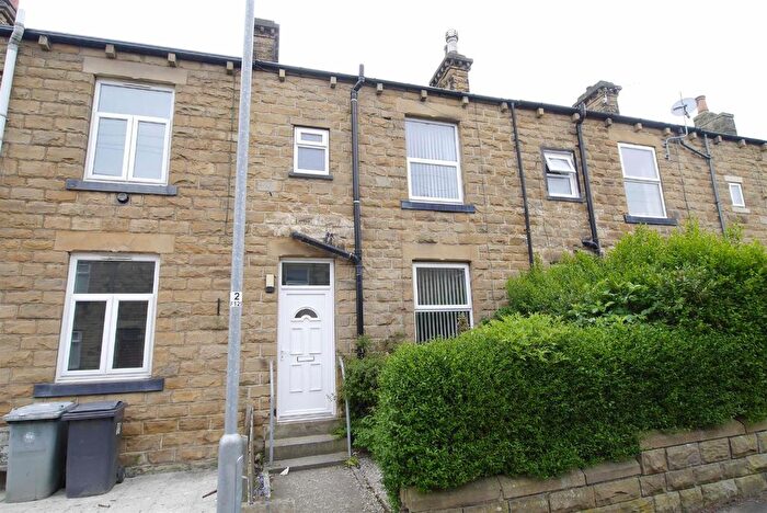2 Bedroom Terraced House To Rent In Fenton Street, Tingley, Wakefield, WF3