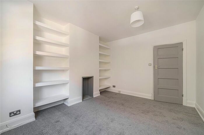 1 Bedroom Flat To Rent In Peckham Rye, East Dulwich, London, SE22
