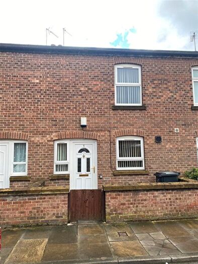 2 Bedroom Property To Rent In Ebor Street, York, YO23